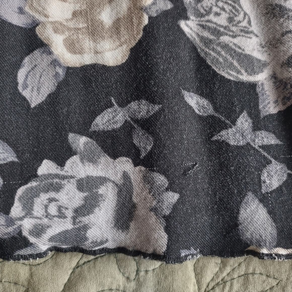 Aritzia Talula Roppongi Dress In Black Rose Pattern Size Small - Picture 7 of 7